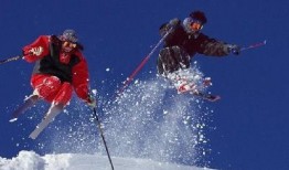 安吉滑雪爆料事件视频,真相与争议的交织