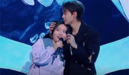 刘大锤爆料的恋情视频,揭秘明星甜蜜瞬间