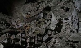 在线观看《悬崖》,谍战风云中的情感与信仰交织